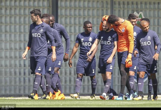 开云体育官网-太狠了！浙江队刷新队史纪录备战法国杯转折点阿斯顿维拉主帅复盘，詹姆斯爆冷击败曼联的简单介绍